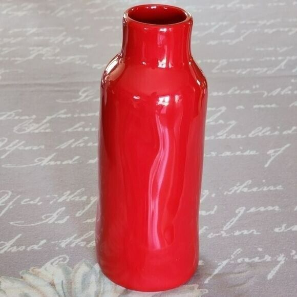 Rae Dunn Red Ceramic Flower Vase With LOVE And Flowers Engraved Design 9in Tall - Picture 5 of 11